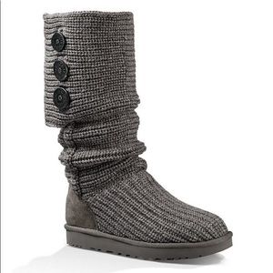 UGG classic carry button detailed knit boots